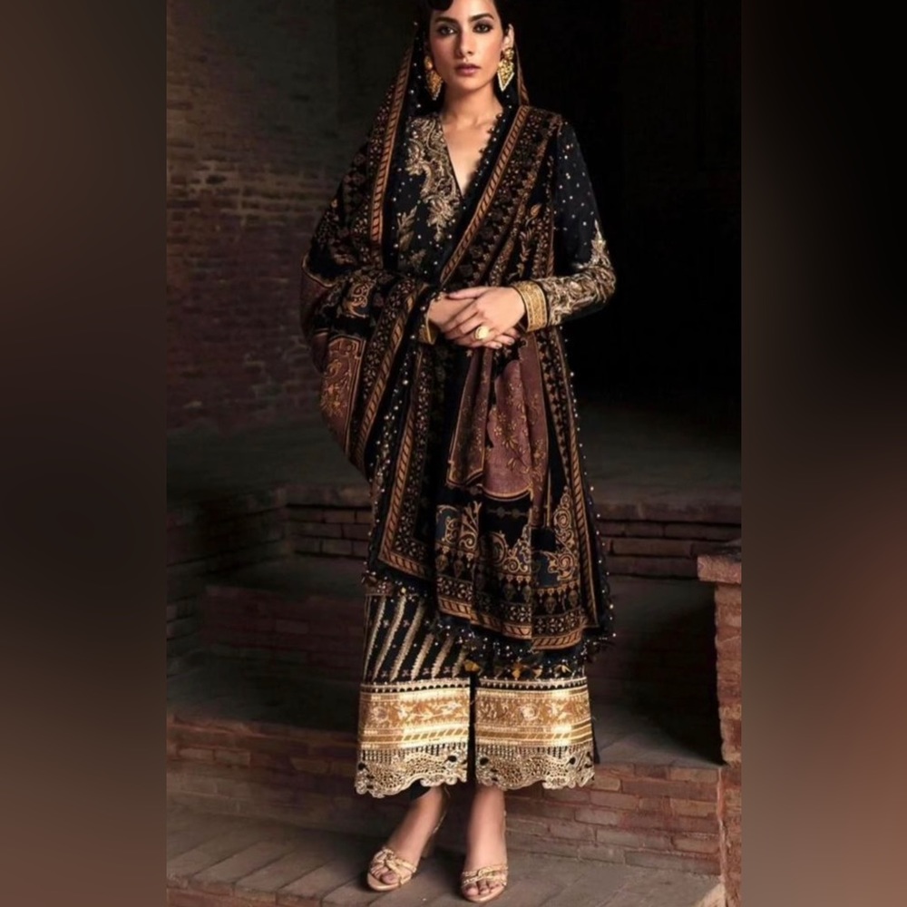 Sana Safinaz Three piece suit